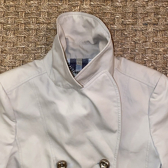 Rare Burberry Trench Khaki with silver buttons and back hem ruffle sz 10 - Picture 12 of 16